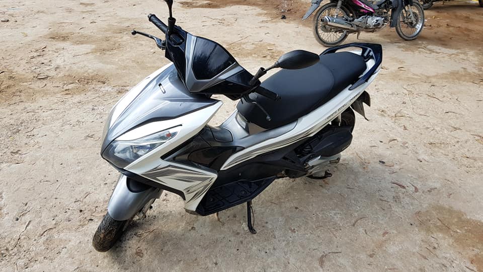 Honda Airblade (old) 1